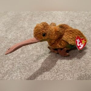 NWT, Vintage 1998 ‘Beak’ the New Zealand Kiwi Bird Beanie Baby by Ty Inc.